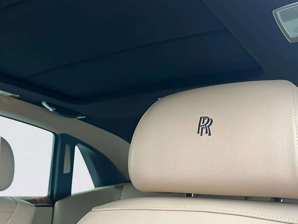 Used 2011 Rolls-Royce Ghost image 13