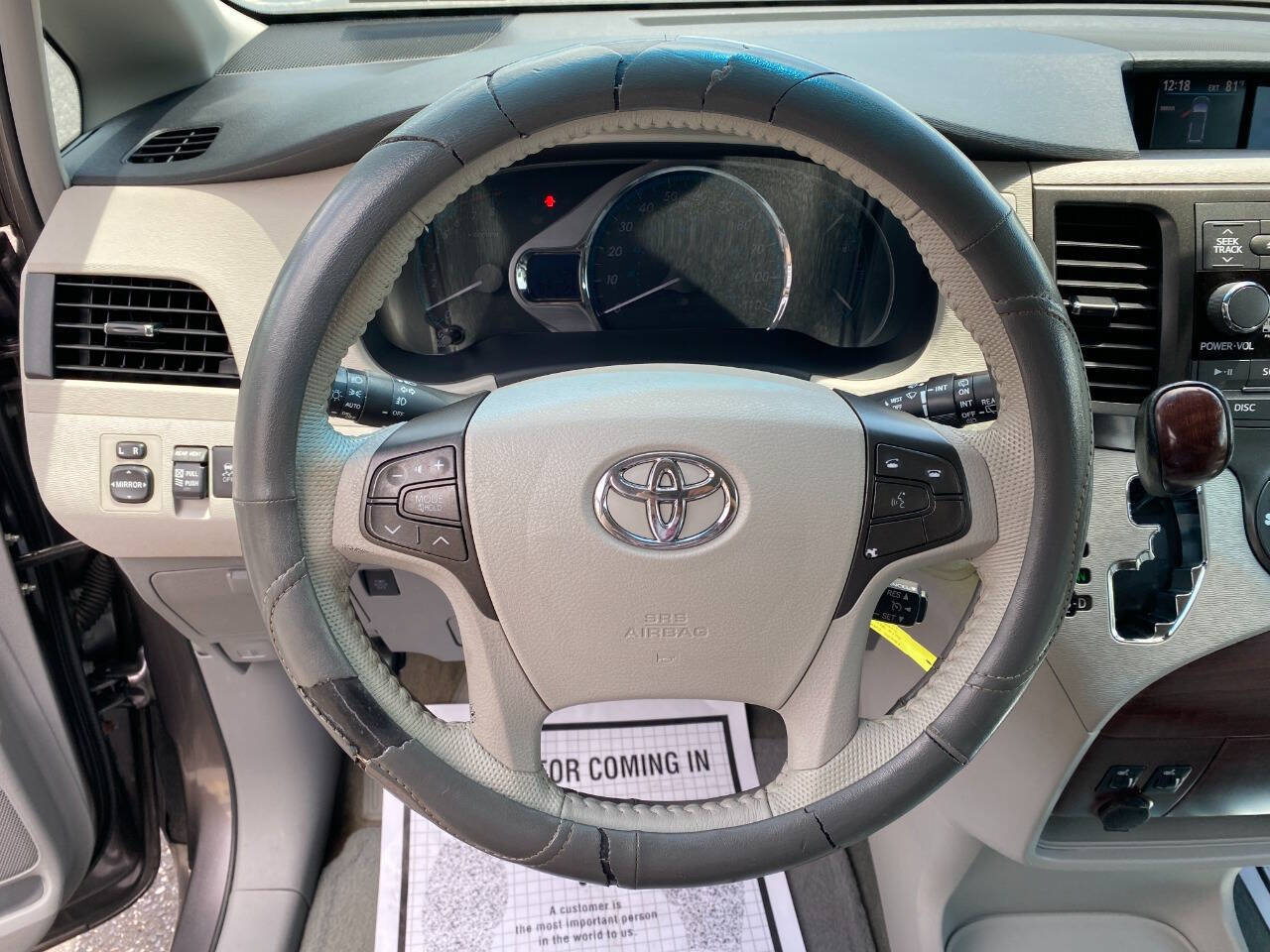 Used 2013 Toyota Sienna XLE FWD image 13