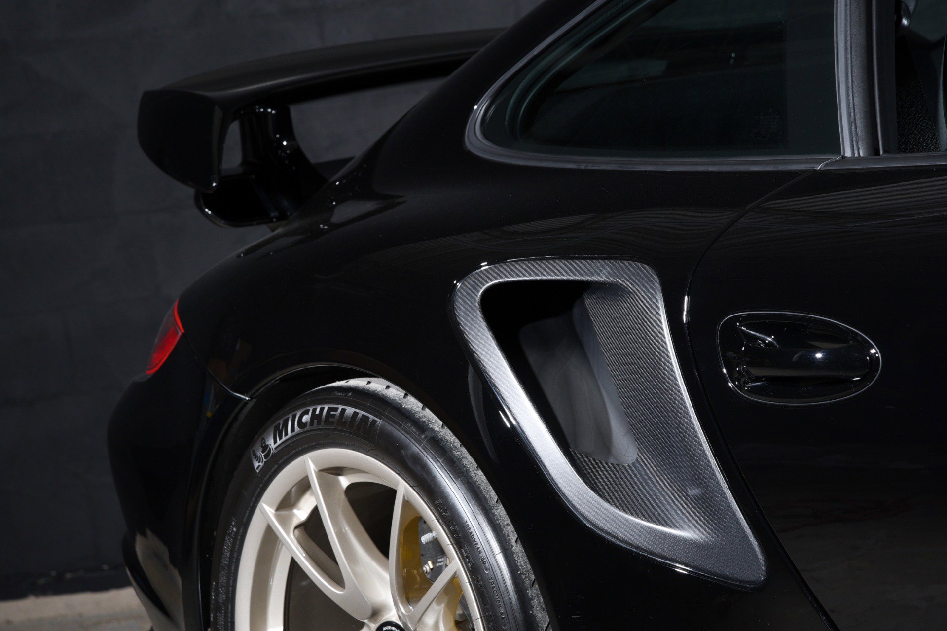 Used 2011 Porsche 911 GT2 RS RWD image 20