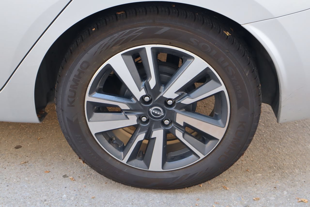 Used 2024 Nissan Versa SV FWD image 26
