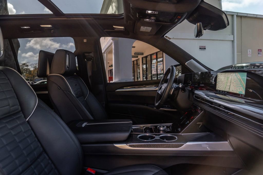 Used 2025 Cadillac Escalade V w/ LPO, Floor Liner Package AWD/4WD image 29