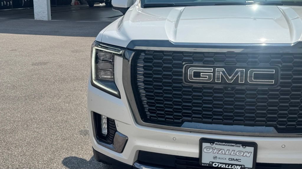 Used 2024 GMC Yukon Denali Ultimate AWD/4WD image 12