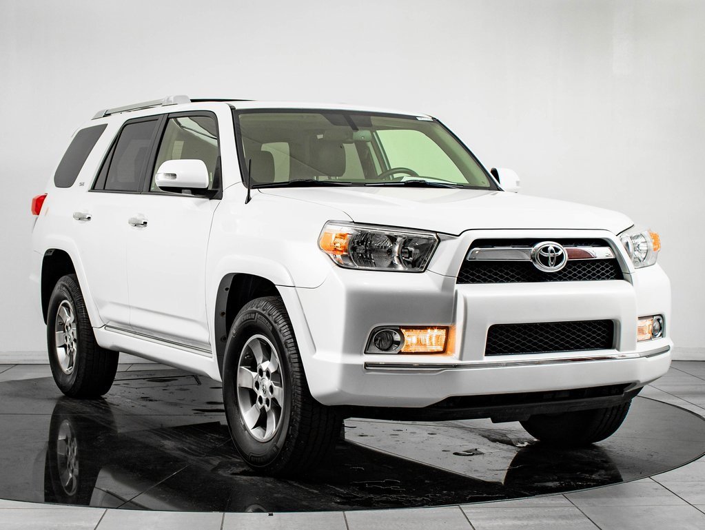 Used 2013 Toyota 4Runner SR5 image 12