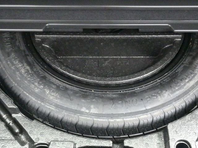 Used 2020 Volkswagen Tiguan SEL w/ 3rd Row Seat Package image 19