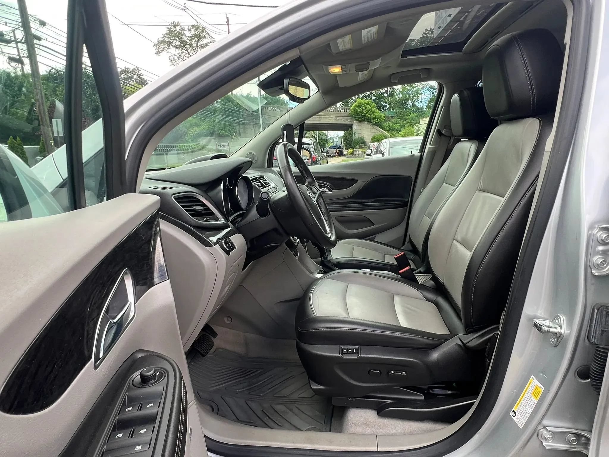 Used 2016 Buick Encore Premium w/ Experience Buick Package AWD/4WD image 28