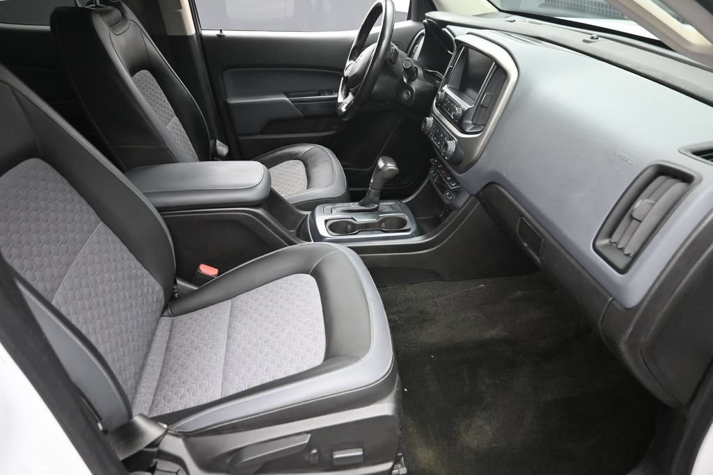 Used 2017 Chevrolet Colorado Z71 AWD/4WD image 9