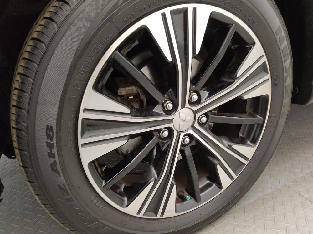 Used 2019 Mitsubishi Eclipse Cross SEL image 31