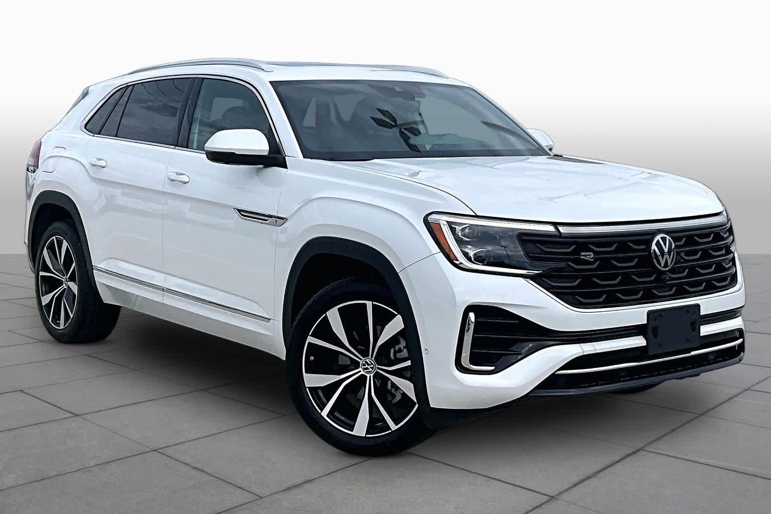 Used 2024 Volkswagen Atlas Cross Sport SEL Premium R-Line AWD/4WD image 2