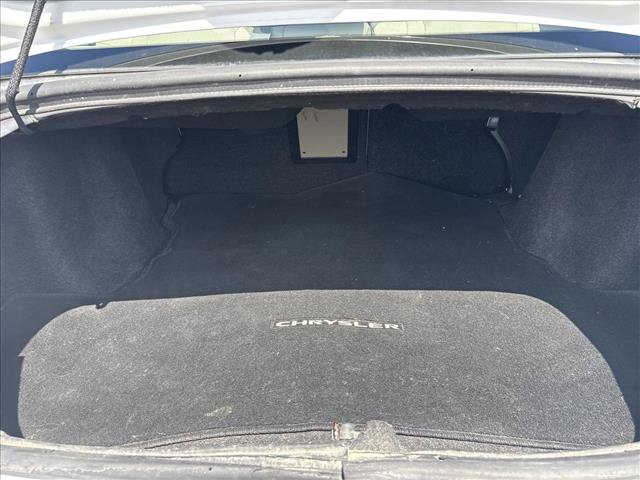 Used 2014 Chrysler 200 Touring FWD image 16