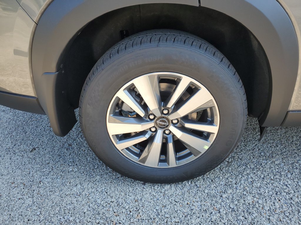 New 2026 Nissan Pathfinder SL FWD image 5