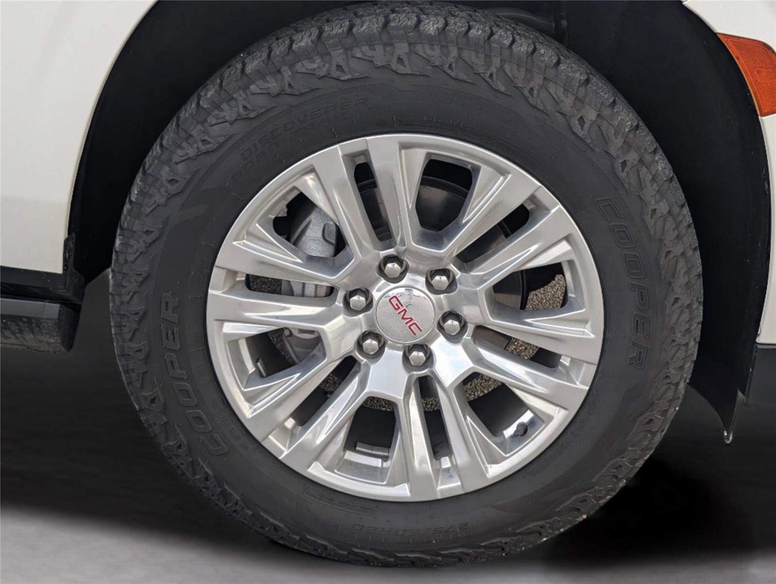 Used 2022 GMC Yukon Denali AWD/4WD image 43
