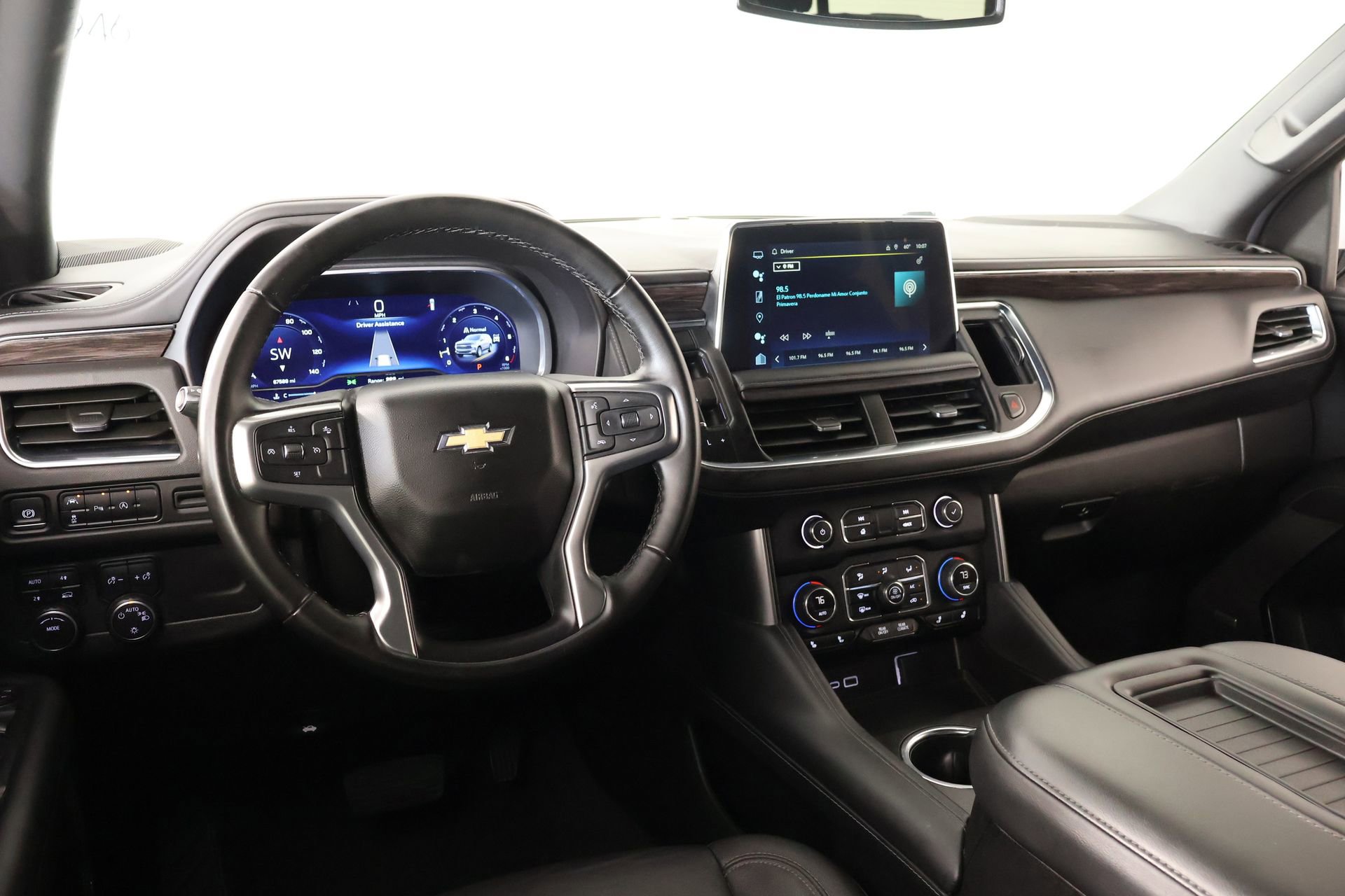 Used 2024 Chevrolet Tahoe LT image 2