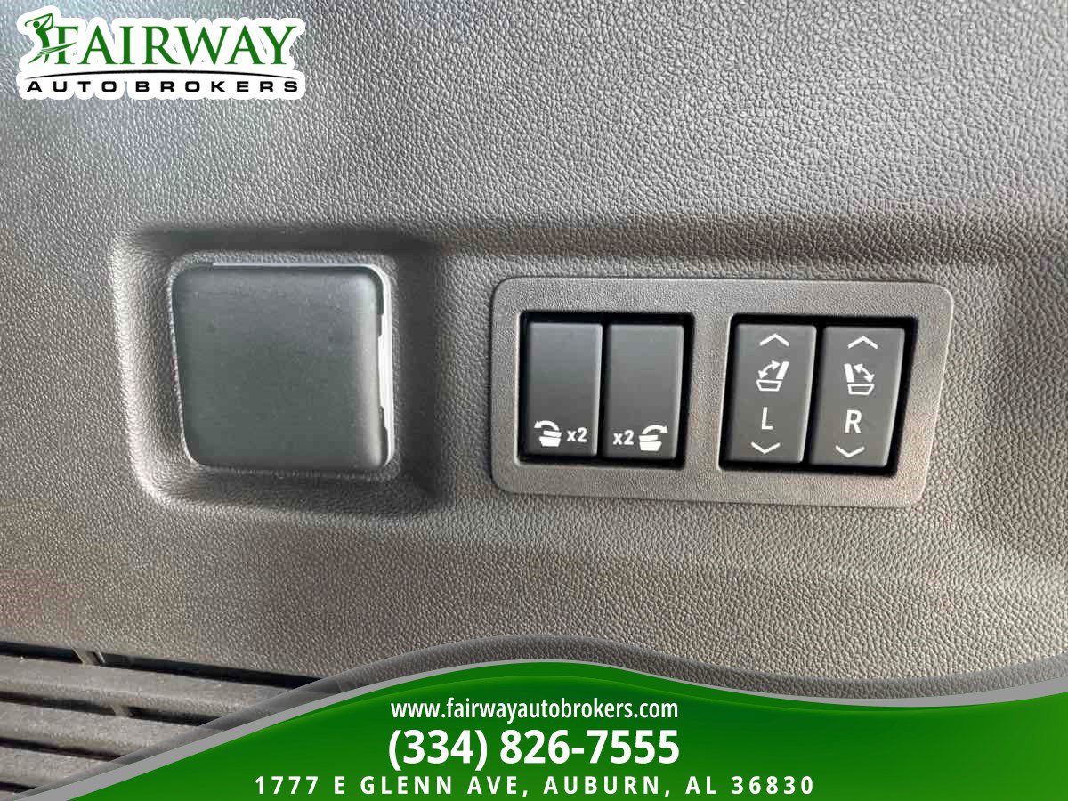 Used 2026 GMC Yukon Elevation w/ Elevation Premium Package AWD/4WD image 31