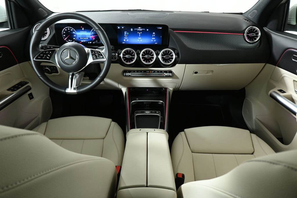 Used 2026 Mercedes-Benz GLA 250 4MATIC image 4