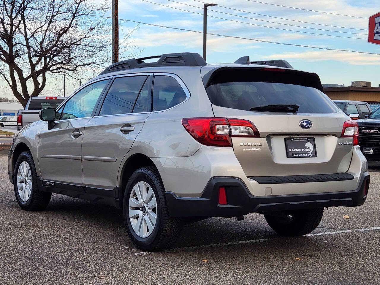 Used 2018 Subaru Outback 2.5i Premium w/ Popular Package #1 image 8