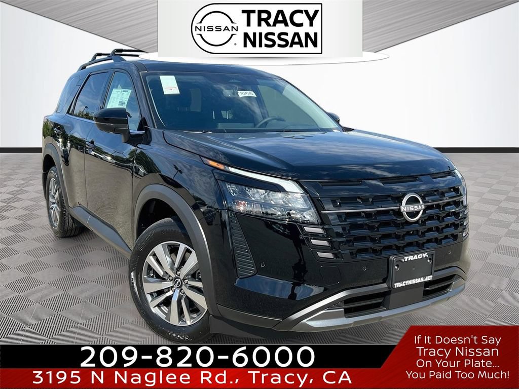 New 2026 Nissan Pathfinder SL w/ Cargo Package FWD image 1