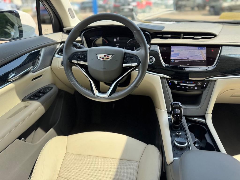 Used 2023 Cadillac XT6 Premium Luxury w/ LPO, Floor Liner Package AWD/4WD image 21