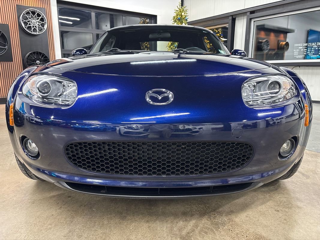 Used 2008 MAZDA MX-5 Miata Sport image 24