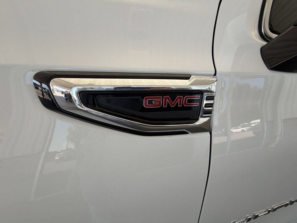 New 2026 GMC Yukon XL Elevation AWD/4WD image 40