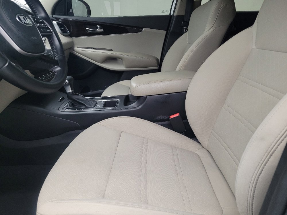 Used 2020 Kia Sorento S image 17