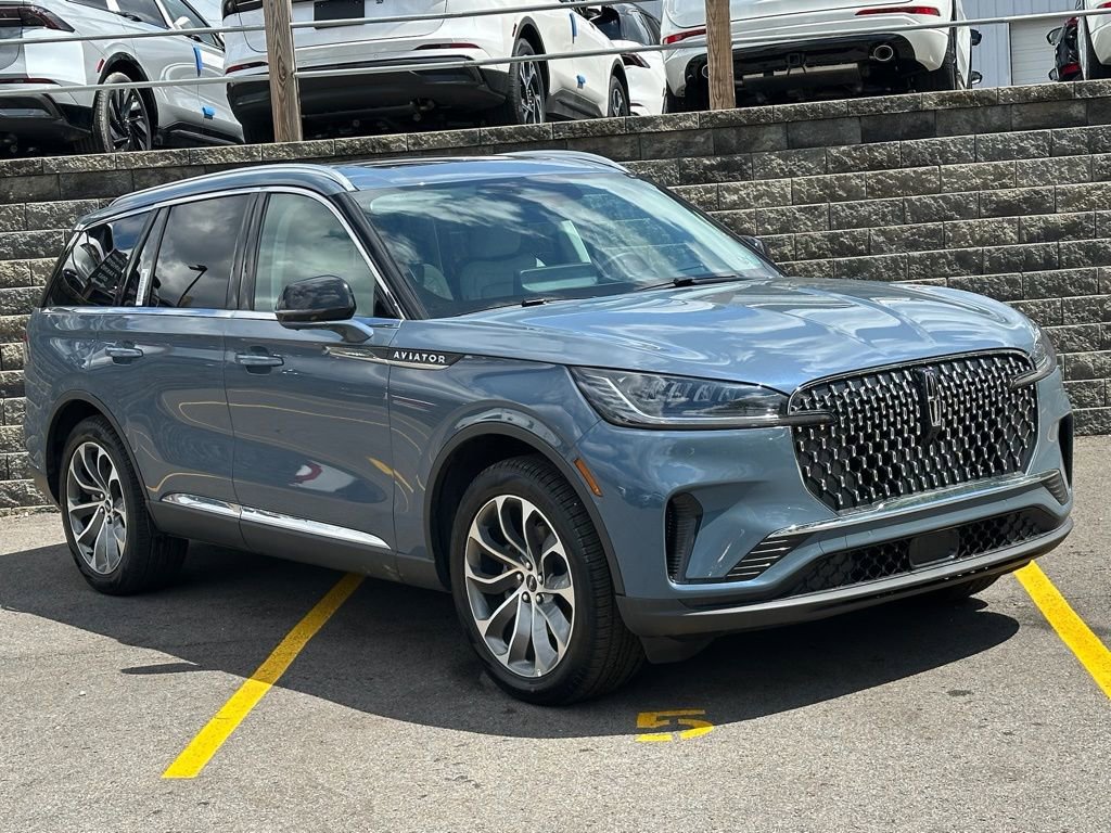New 2026 Lincoln Aviator Reserve AWD/4WD image 30