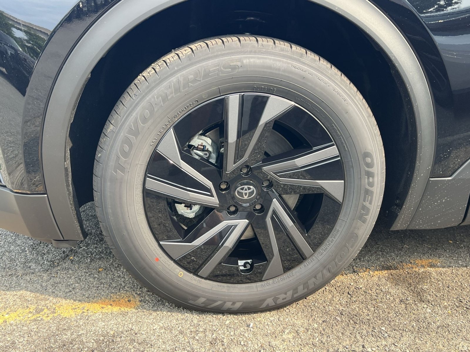 New 2026 Toyota C-HR AWD/4WD image 5
