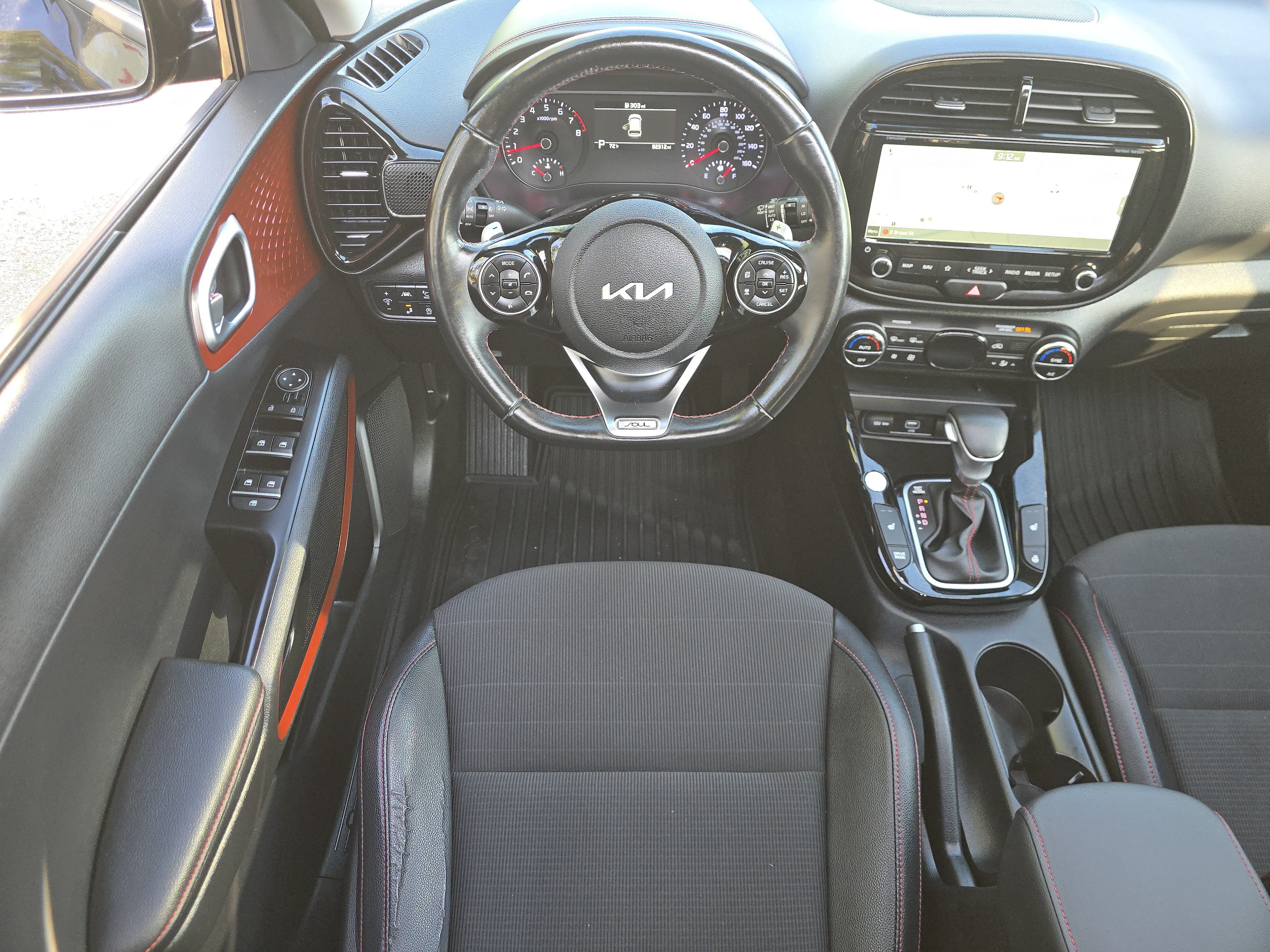 Used 2022 Kia Soul Turbo FWD image 23