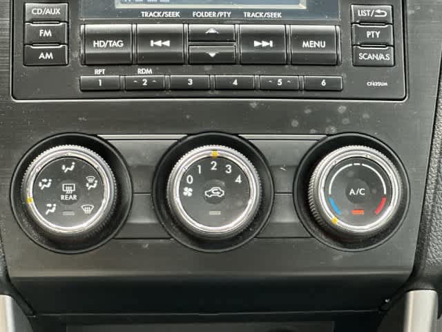 Used 2015 Subaru Forester 2.5i Premium w/ All-Weather Package AWD/4WD image 13