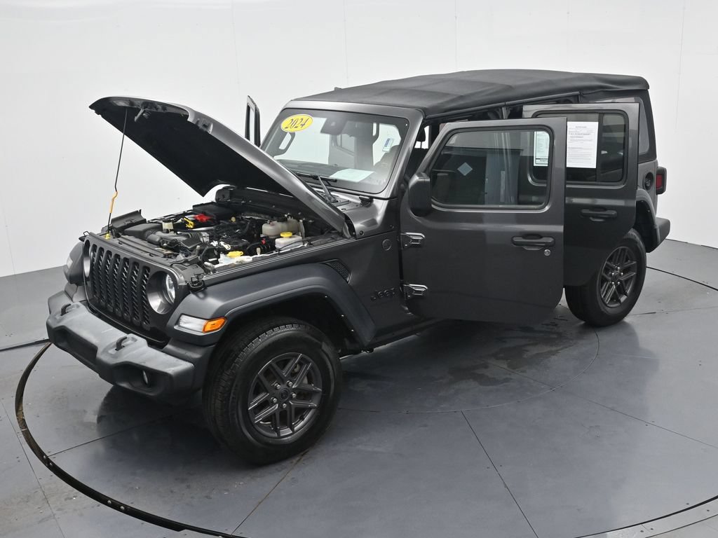 Used 2024 Jeep Wrangler Unlimited Sport AWD/4WD image 39