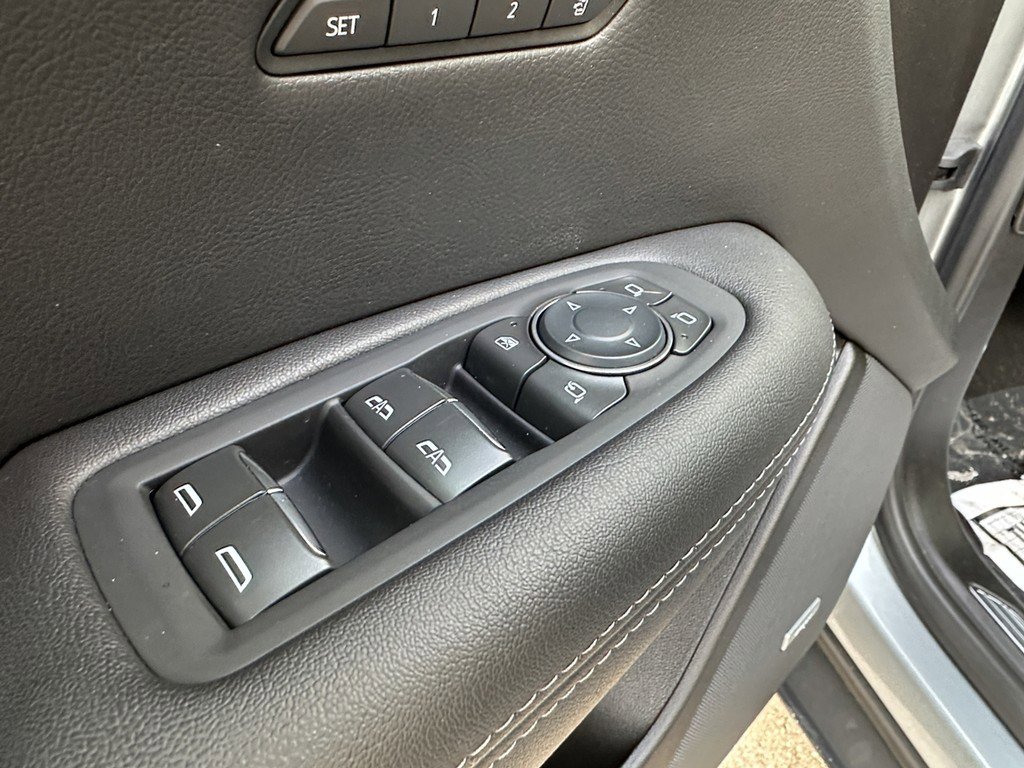 Certified 2025 Cadillac XT5 Premium Luxury image 19