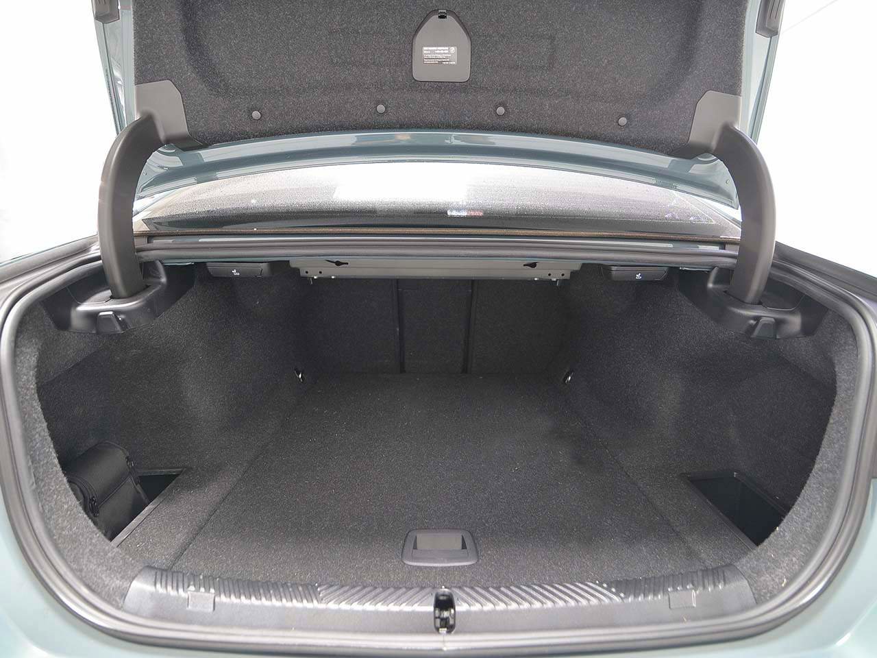 Certified 2025 BMW i5 eDrive40i w/ Premium Package image 9