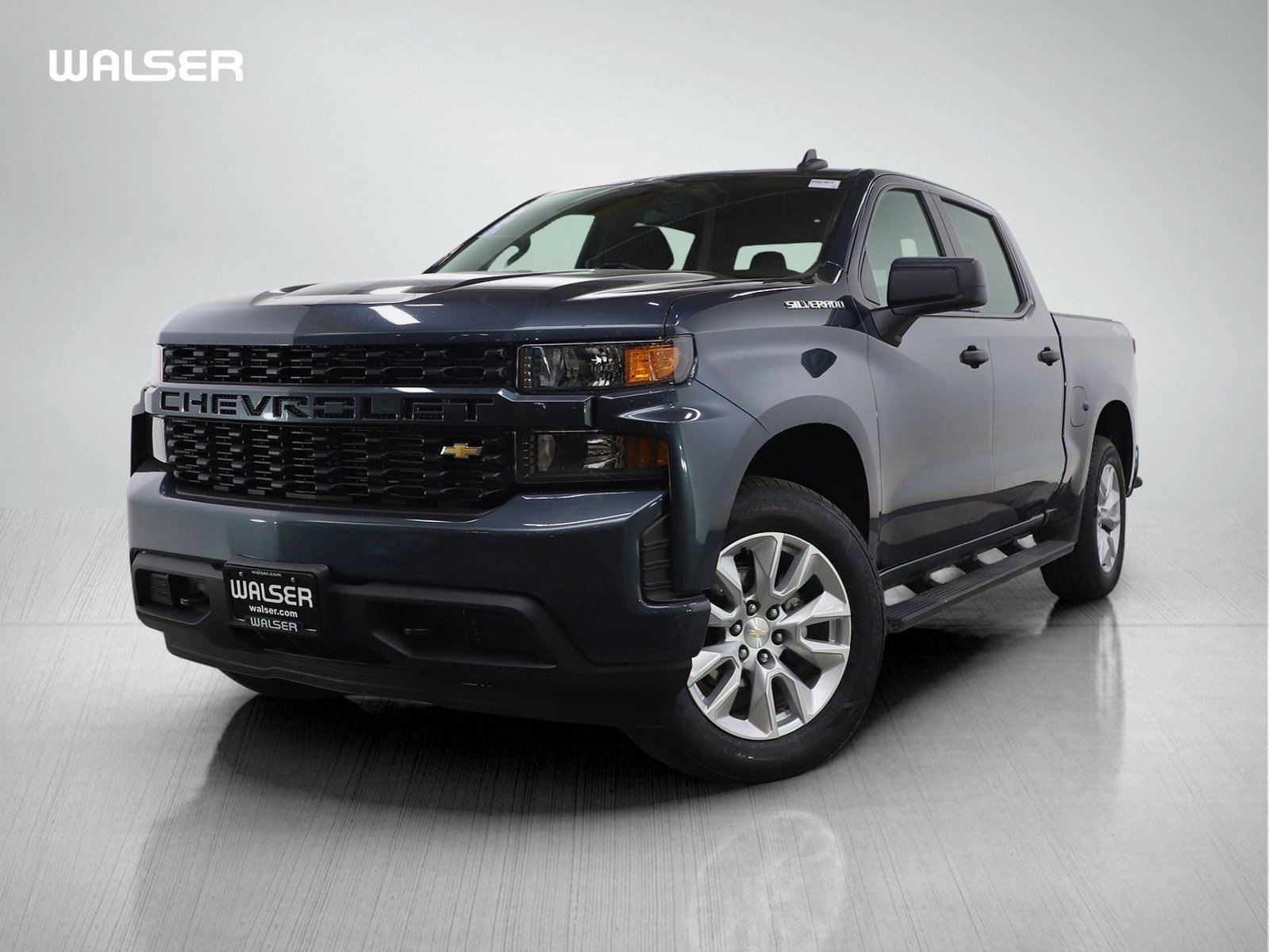 Used 2021 Chevrolet Silverado 1500 Custom image 1