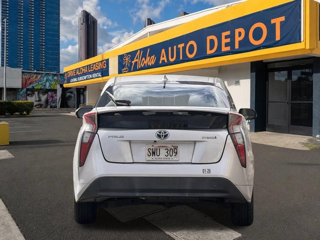 Used 2016 Toyota Prius Two FWD image 4