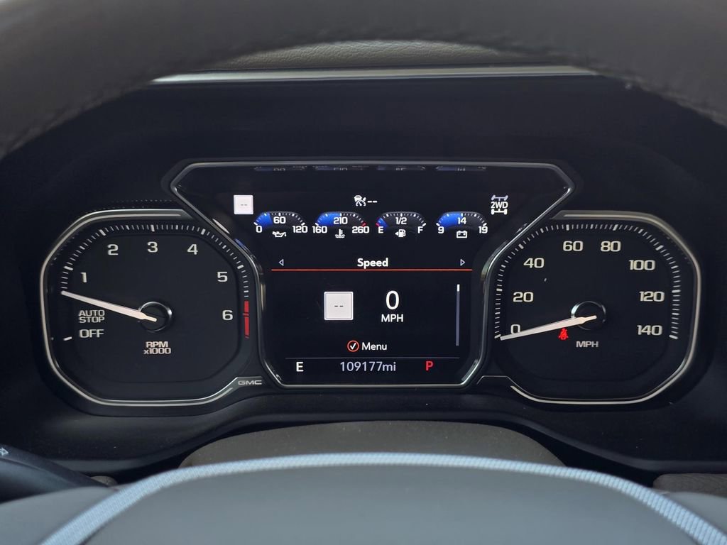 Used 2021 GMC Yukon XL Denali w/ Denali Premium Package image 16