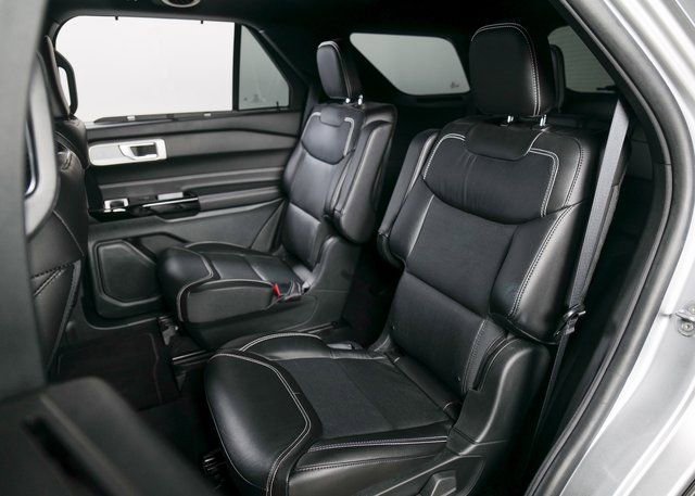 Used 2022 Ford Explorer ST w/ Equipment Group 401A image 11