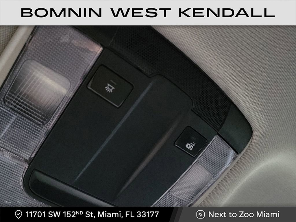 Used 2024 Kia Sportage EX image 17