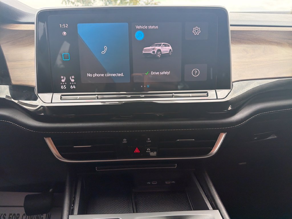 Used 2024 Volkswagen Atlas SE FWD image 19