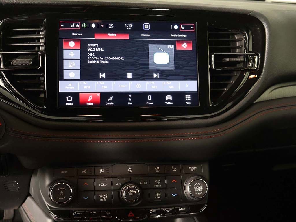 Used 2025 Dodge Durango GT AWD/4WD image 52