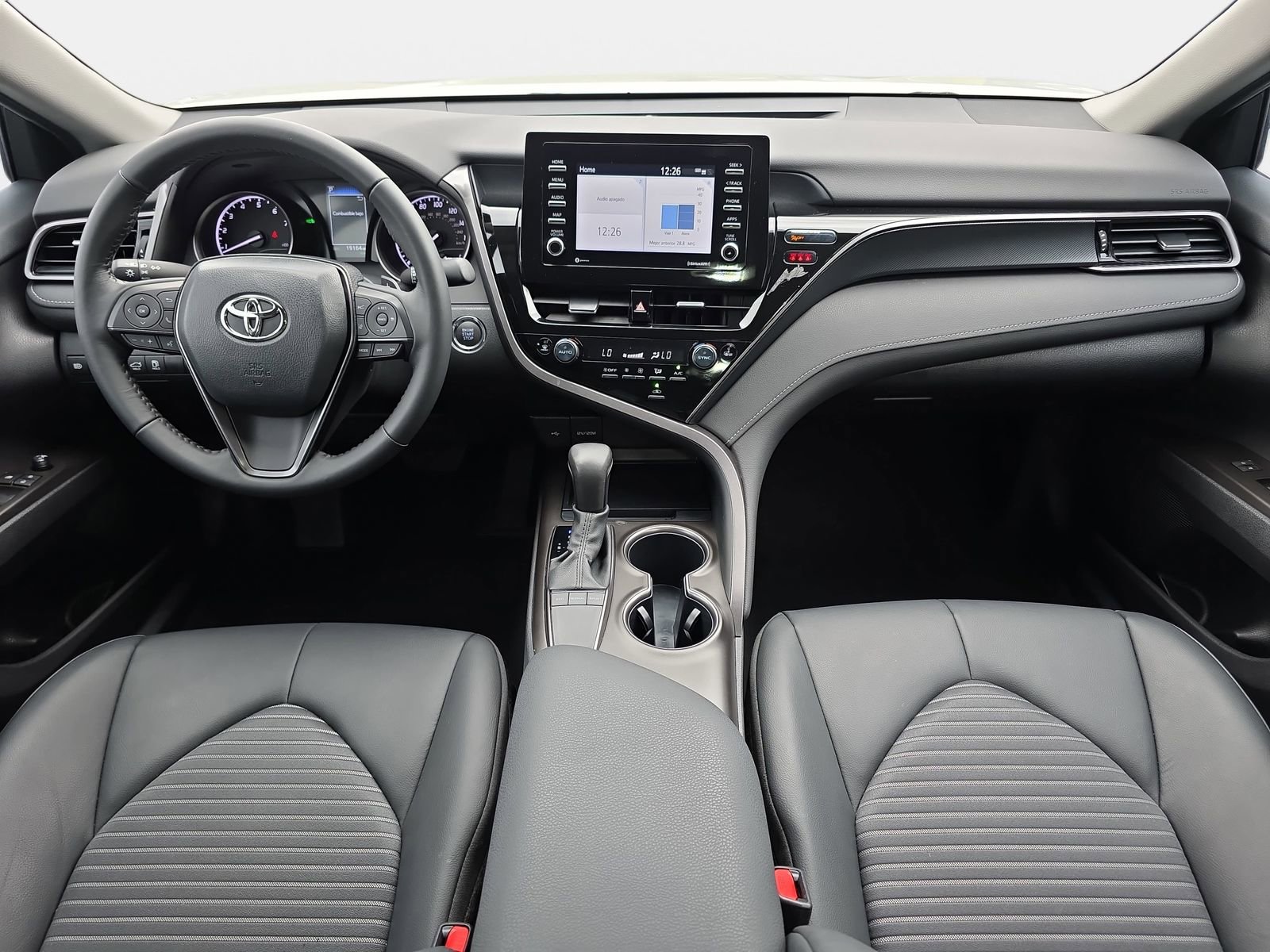 Used 2024 Toyota Camry SE w/ Convenience Package FWD image 9