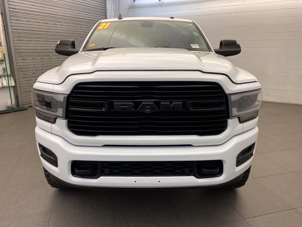 Used 2021 RAM 2500 Laramie w/ Night Edition AWD/4WD image 2