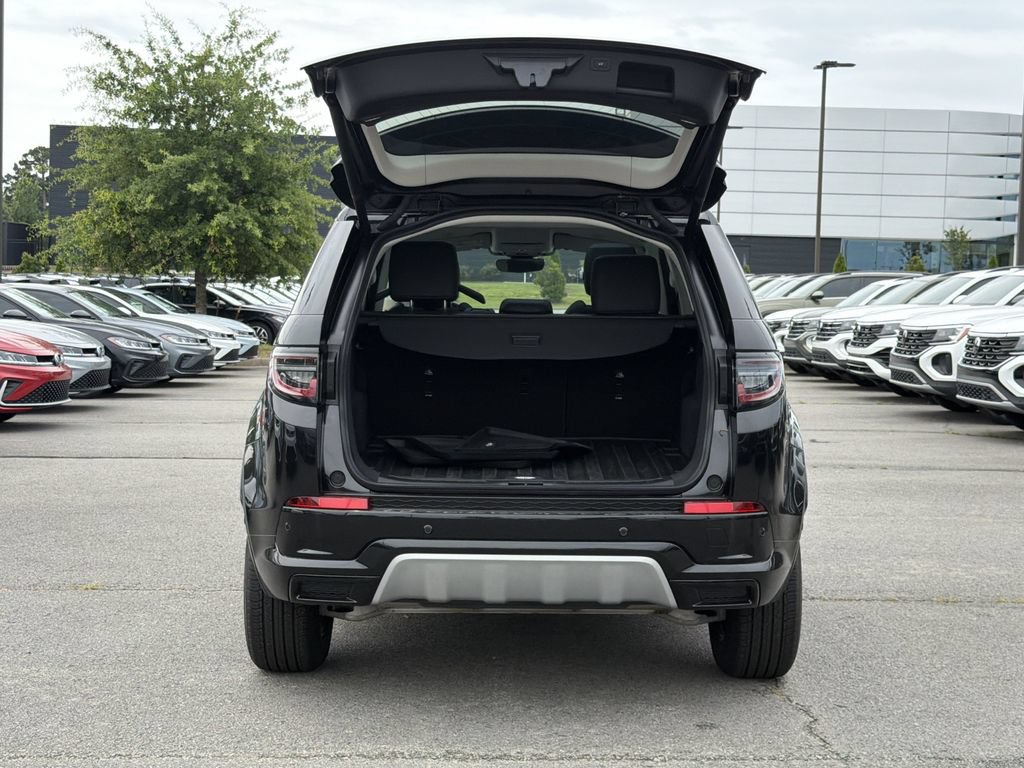Used 2025 Land Rover Discovery Sport S AWD/4WD image 12