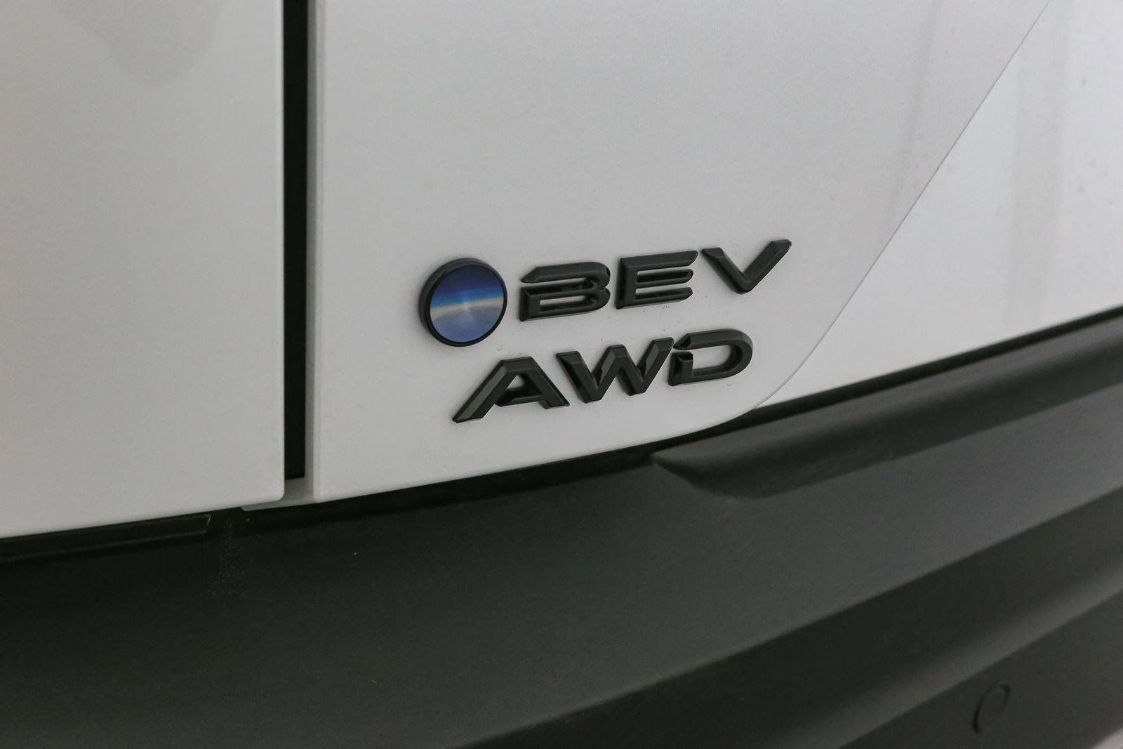 New 2026 Toyota C-HR AWD/4WD image 11