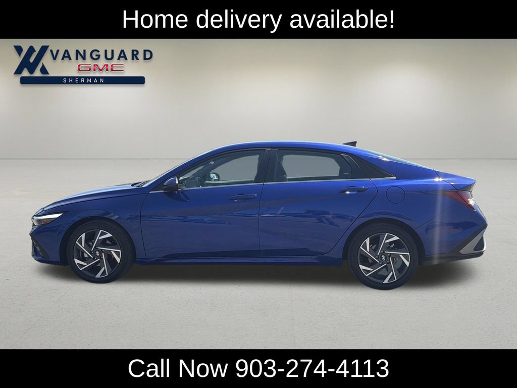Used 2025 Hyundai Elantra SEL FWD image 4