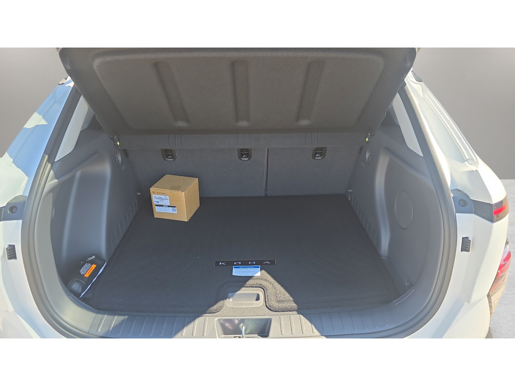New 2026 Hyundai Kona Limited FWD image 9