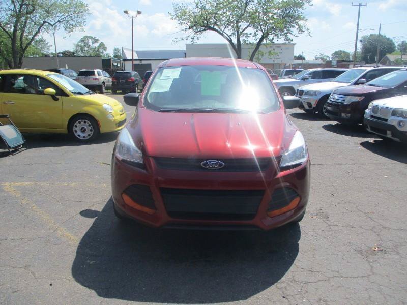 Used 2016 Ford Escape S FWD image 3