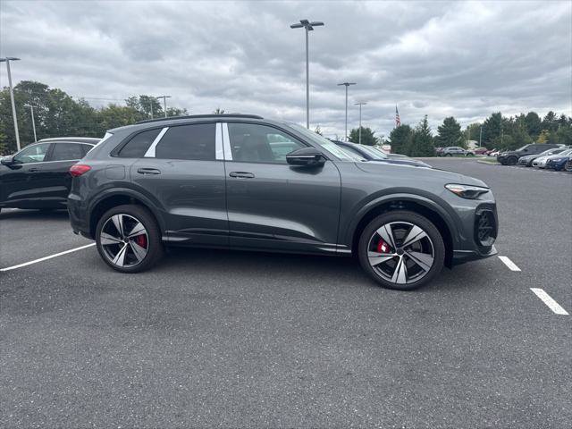 New 2026 Audi SQ5 Premium Plus AWD/4WD image 2