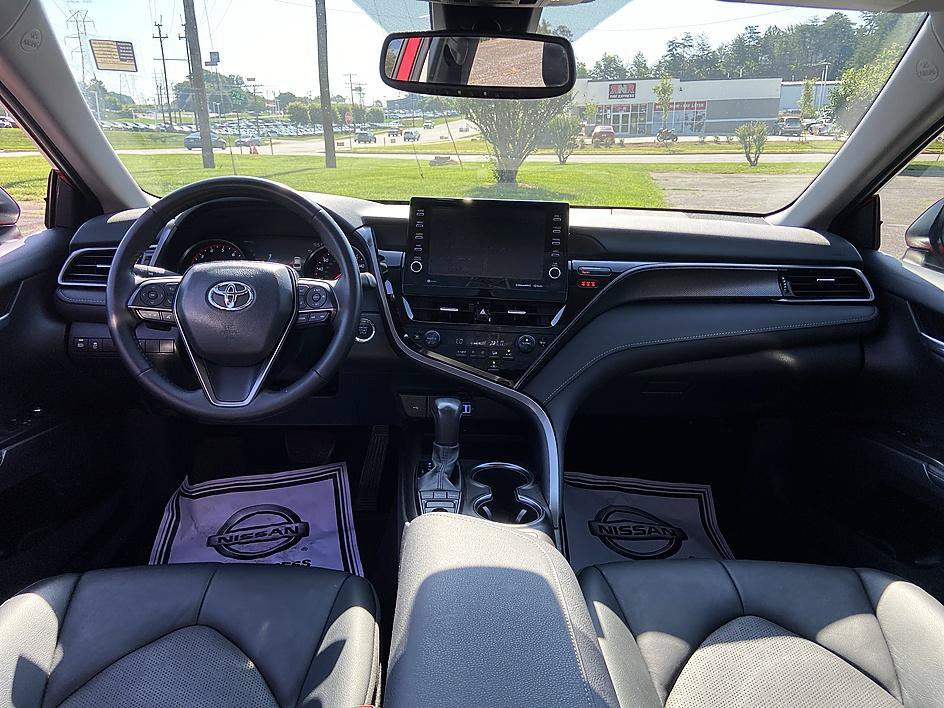 Used 2024 Toyota Camry XSE FWD image 16