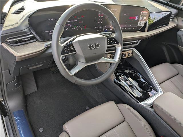 New 2025 Audi Q5 Premium Plus w/ Premium Plus image 3