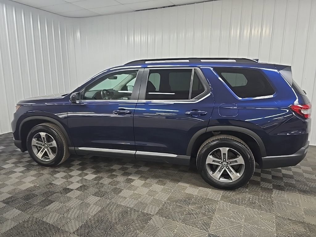 Used 2023 Honda Pilot EX-L image 4