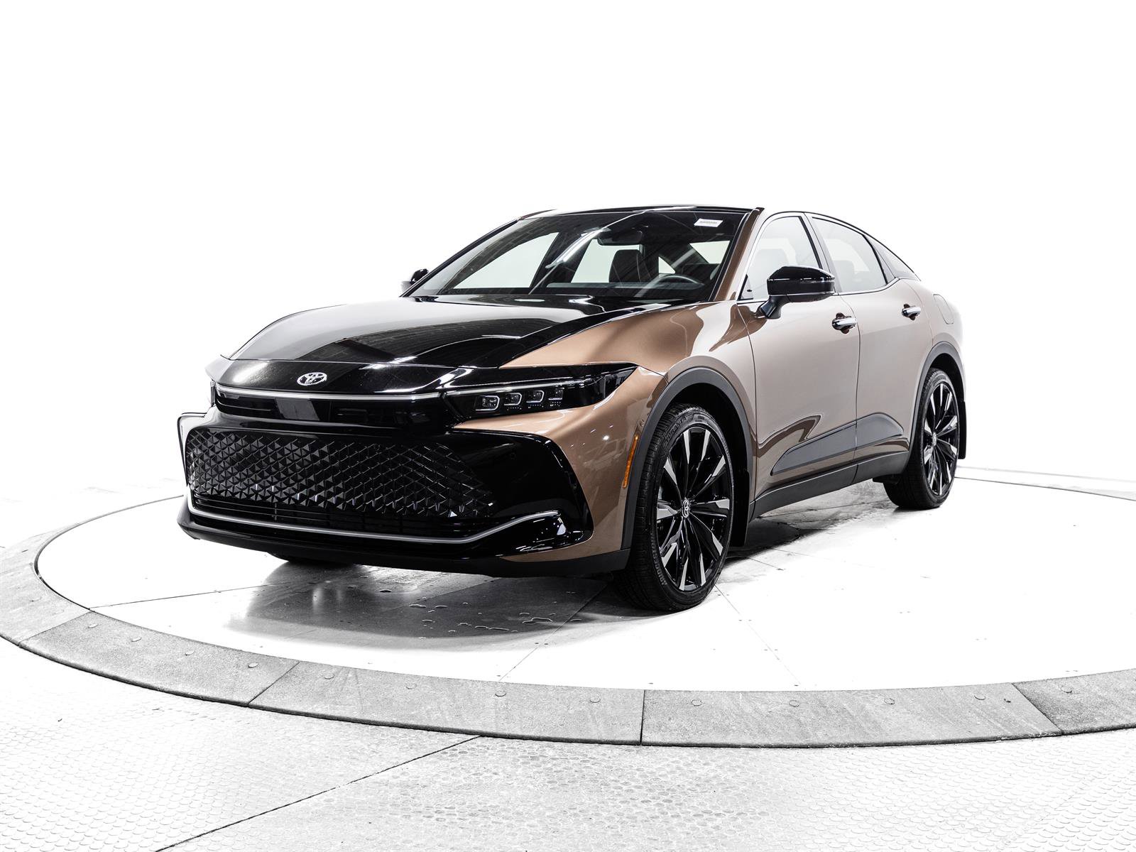 Certified 2025 Toyota Crown Platinum w/ Carpet Mat Package (TMS) video 3